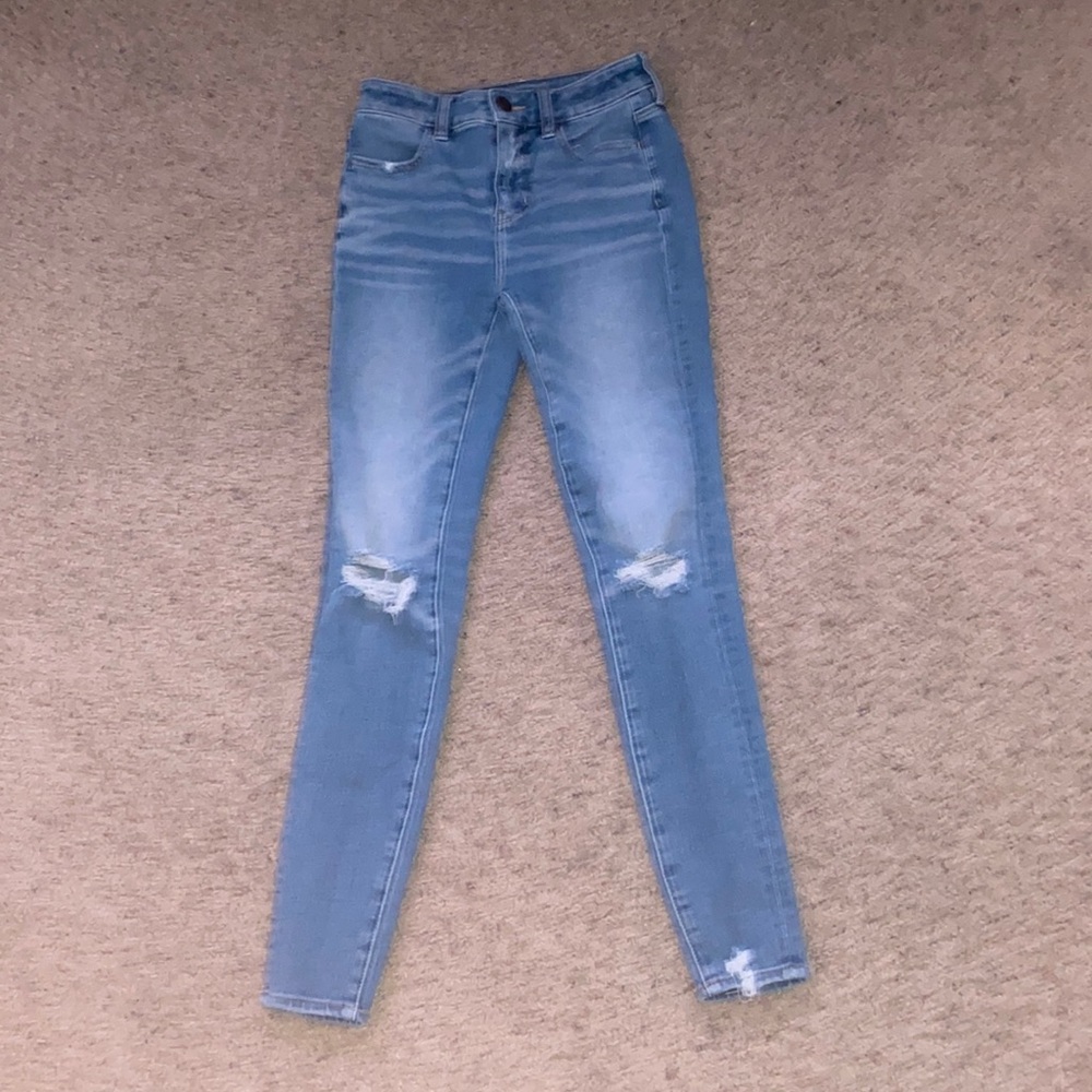 american eagle ripped skinny jeans